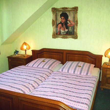 Hotel Garni Huttenhof Kall Экстерьер фото