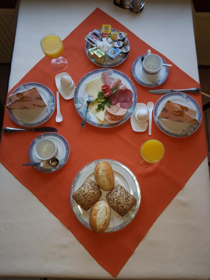 Hotel Garni Huttenhof Kall Экстерьер фото